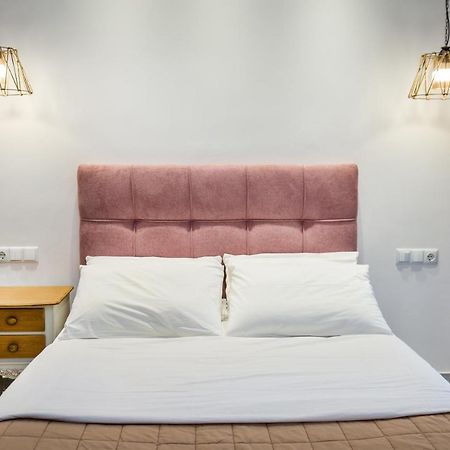 Studios Suzanna Потос Екстер'єр фото