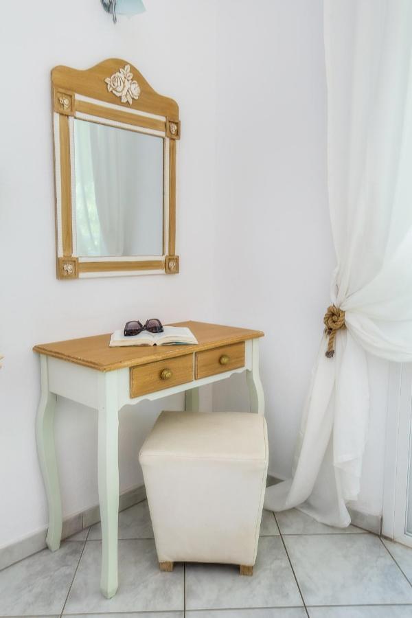 Studios Suzanna Потос Екстер'єр фото