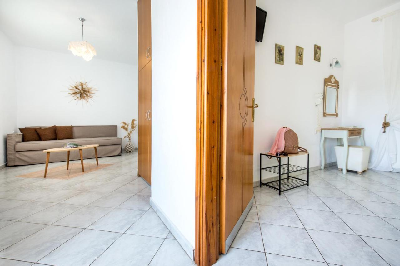 Studios Suzanna Потос Екстер'єр фото
