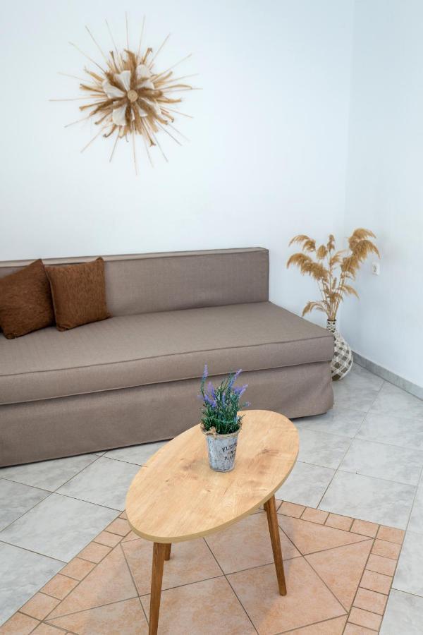 Studios Suzanna Потос Екстер'єр фото